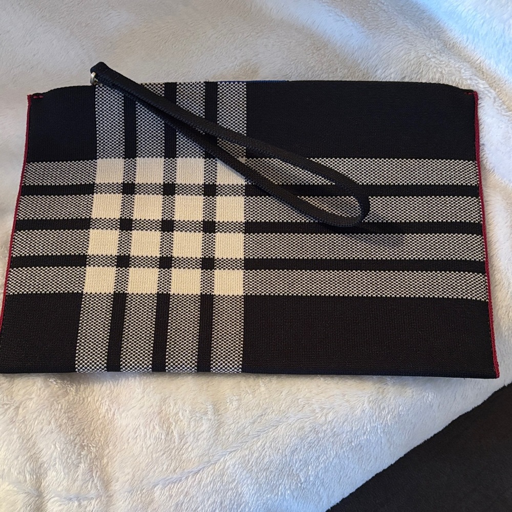 Rothy’s The Wristlet Black and White Plaid